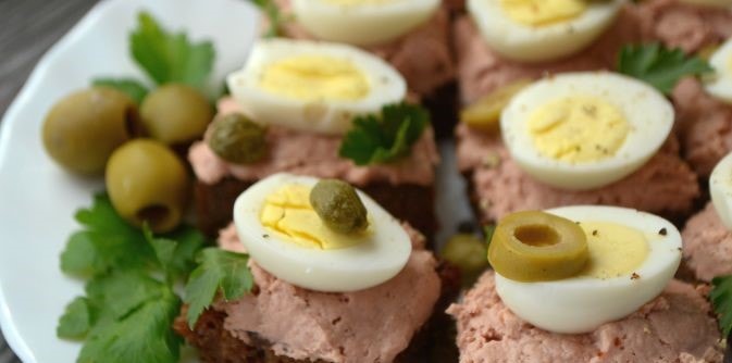 3 вкусных рецепта канапе с паштетом для диабетика